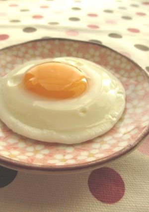 A picture of Fried Egg For One (Made in a Microwave with No Oil).