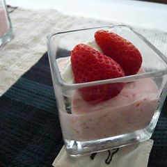 A picture of Strawberry Mousse.