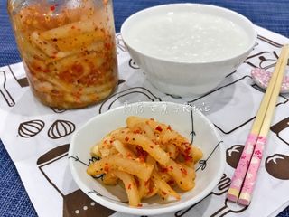 蒜辣麻油醃蘿蔔