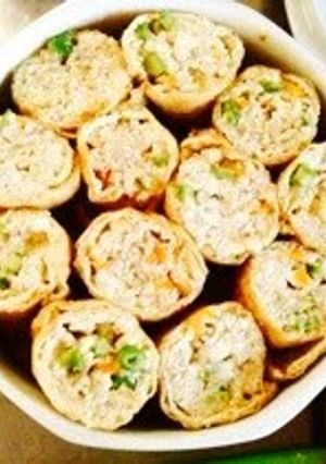 A picture of Shinodamaki with Minced Pork and Firm Tofu.