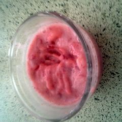 A picture of clean and delicious strawberry icecream.