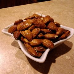 A picture of Rosemary and sea salt toasted almonds.