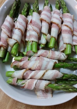 A picture of Bacon Wrapped Asparagus.