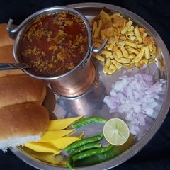 A picture of Misal.