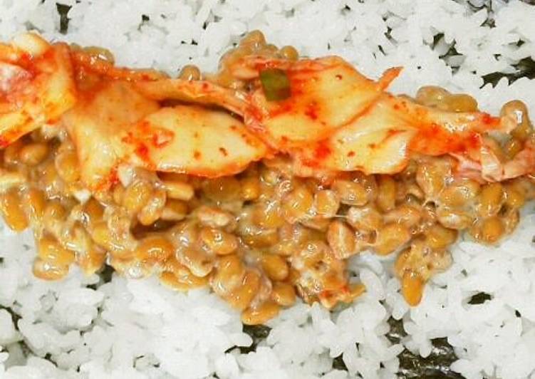 Recipe of Speedy Natto and Kimchi Sushi Roll