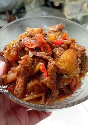 Foto resep Semur Daging Sapi & Kentang 🥩🥔