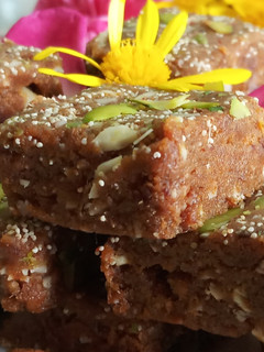 A picture of Khajur And Anjir Barfi.