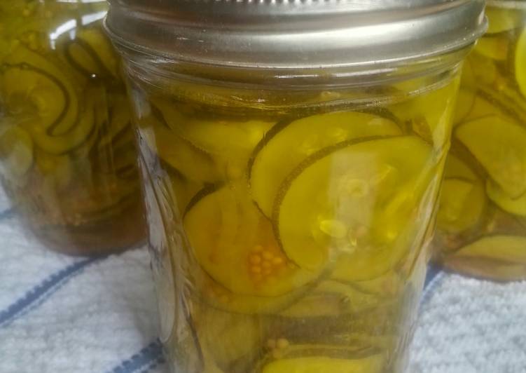 ★Sweet & Sour Zucchini Pickles. ★