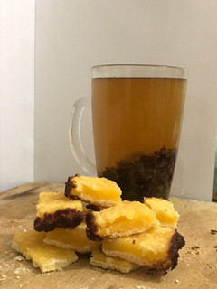 Una foto de Cuadraditos de limón 🍋 deliciosos!