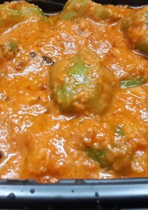 A picture of Bhapa Potoler Dum (Steamed parwal dum).