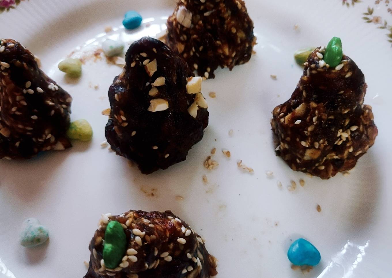 Khajoor modak