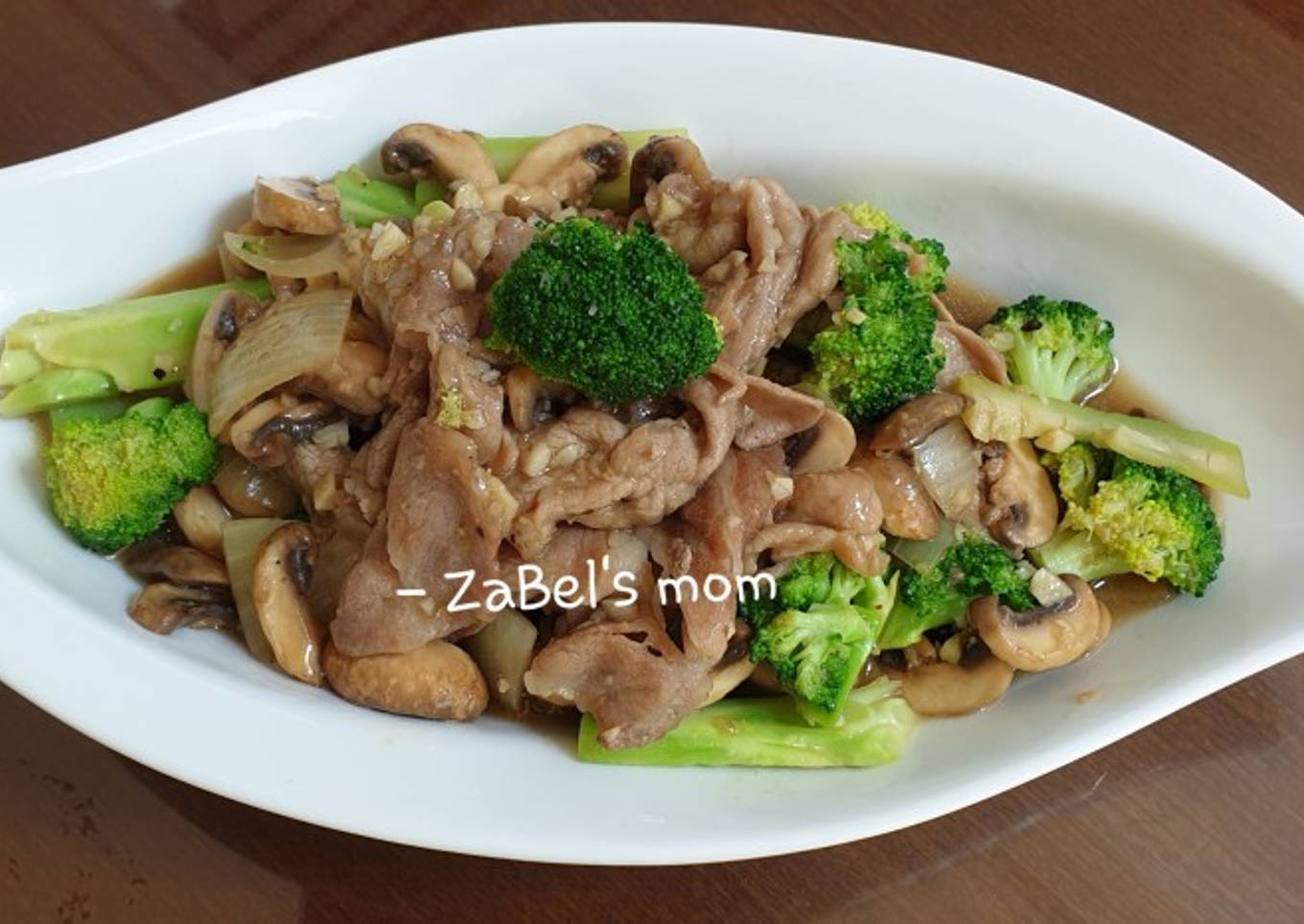 Tumis Jamur - Brokoli - Babi