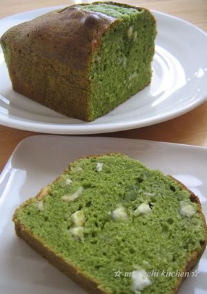 A picture of Matcha Milk Pound Cake with White Chocolate.
