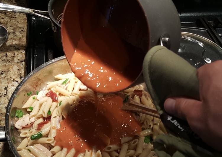 Mexi style tomato soup pasta bake