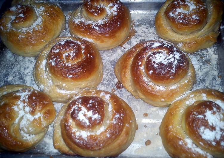 Recipe of Speedy Momi Sweety Cinnamon Roll