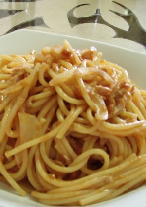 A picture of Onion, Tuna and Cheese Pasta.