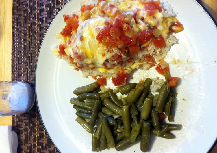 How to Make Super Quick Homemade Cheesy Rotel Chicken Bake