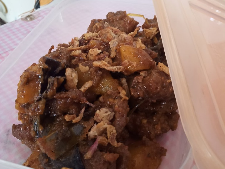 Bagaimana Menyiapkan Rendang daging sapi yang Lezat