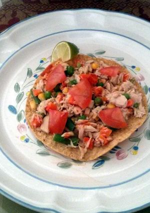 A picture of easy white tuna tostadas.