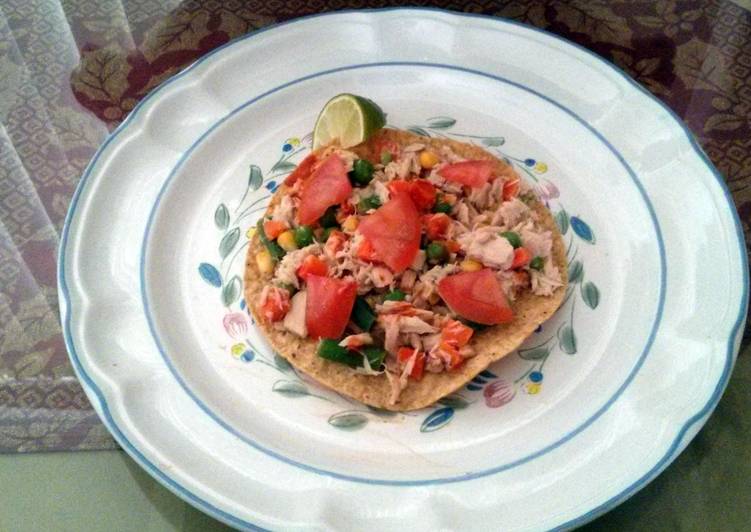 easy  white tuna tostadas