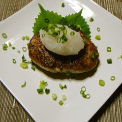 A picture of Tofu Hamburger Steaks with Refreshing Grated Daikon Radish on Top.