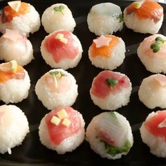 A picture of Cute Girl's Day Temari Sushi.