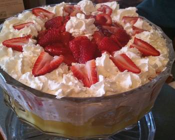 How To Serving Recipe Strawberry  Lemon Trifle Delicious Nutritious