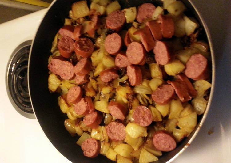 Kielbasa, potatoes and onions