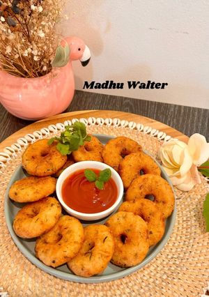 A picture of Suji Potato Vada.