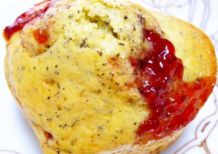 How to Prepare Any-night-of-the-week Black Tea and Strawberry Jam Cupcake