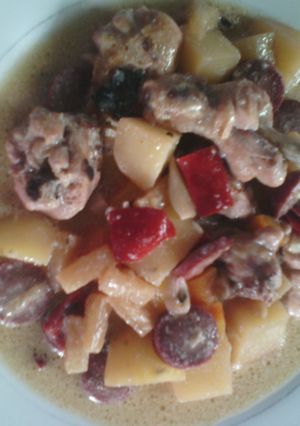 A picture of Pineapple chicken.
