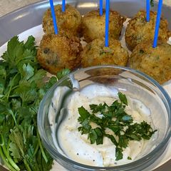 A picture of Potato lollipops.