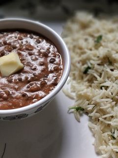 पंजाबी दाल माखनी (dal makhani recipe in marathi) रेसिपी चे मुख्य फोटो