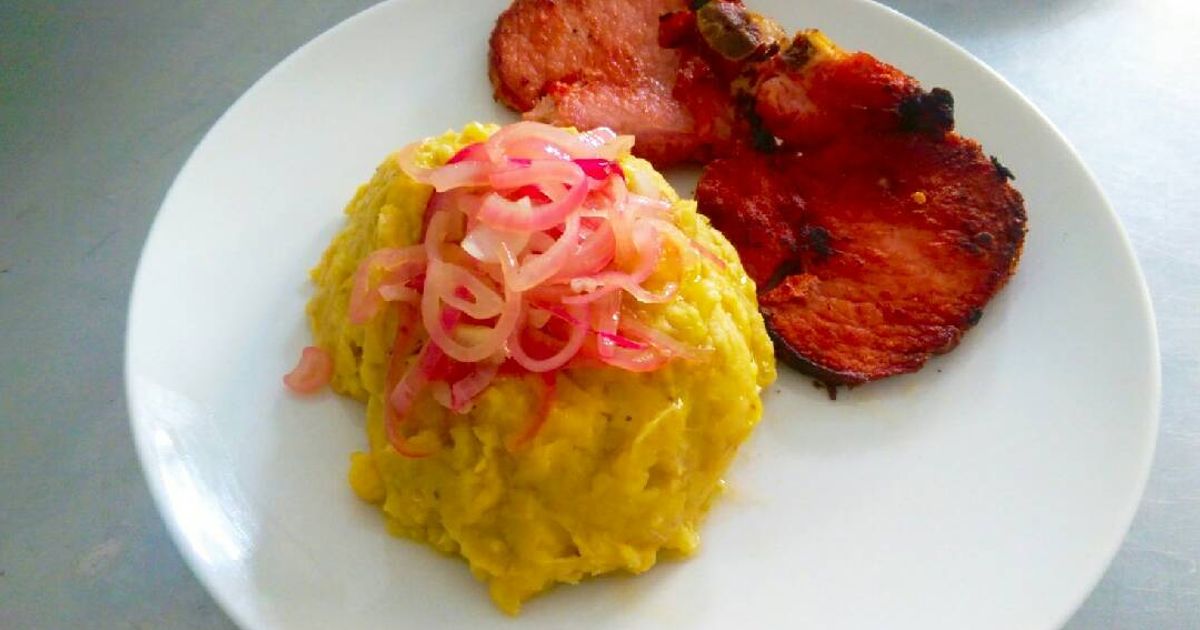 Mangú de plátano maduro