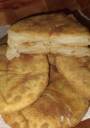 Una foto de Torta Frita tipo Capas