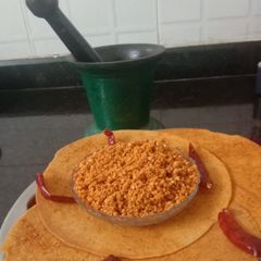 A picture of Peanut chutney (in traditional Maharashtraian type).