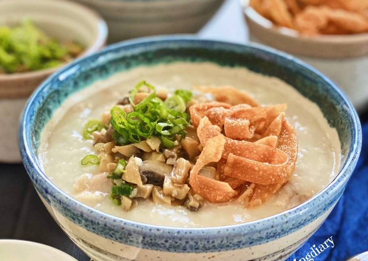 Recipe: Appetizing Chicken Porridge with Sauté Mushroom