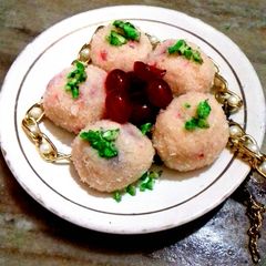 A picture of Chizonut balls.