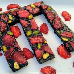 A picture of Strawberry chocolate bar.