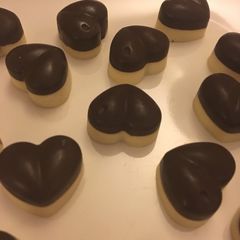 A picture of White and dark chocolate.