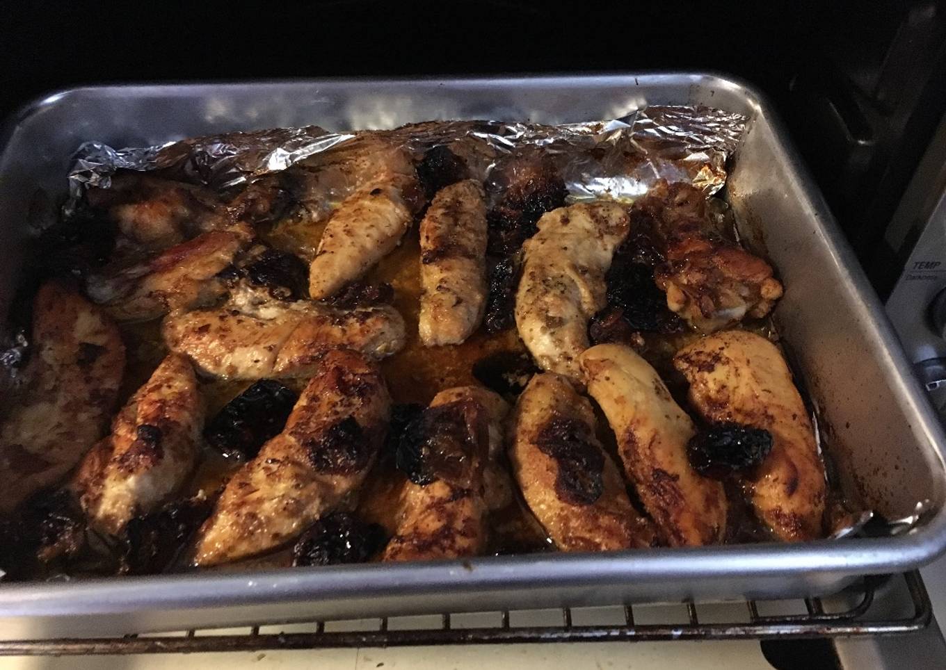 Filetes de Pollo en Mermelada de Durazno y Tomates en Oliva