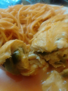 Una foto de Pechugas rellenas de rajas con queso