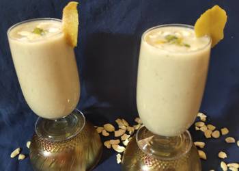 Easiest Way to Prepare Delicious Banana Chikoo Smoothie Milkshake
