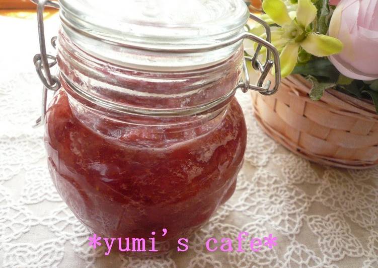 An Eco-conscious Strawberry Jam An Eco-conscious Strawberry Jam