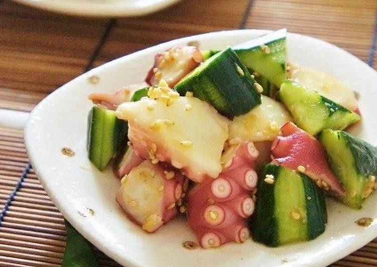Simple Way to Make Homemade Octopus and Cucumber Marinated in Garlic, Ginger, and Soy Sauce