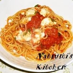 A picture of Mozzarella Cheese and Tomato Sauce Pasta.
