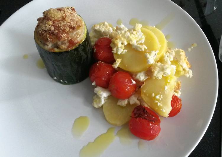 Zucchini filled with minced meat