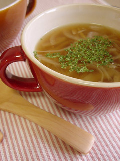 A picture of Onion and Ginger Soup.