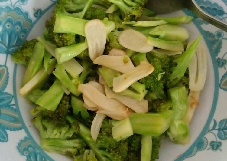 Langkah meracik Tumis Brokoli Bawang Putih, Sempurna