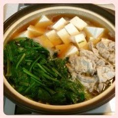 A picture of Spinach Nabe Hot Pot.